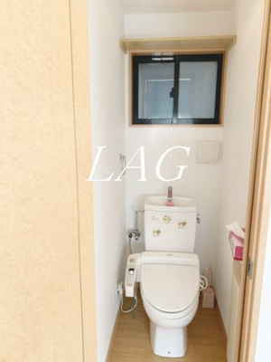 【トイレ】 | 赤羽西三丁目戸建 | トイレです。