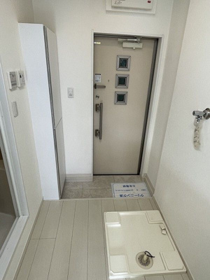 【玄関】 | リーヴェルポート横浜和田町