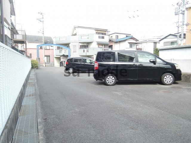 キムラハイツ1号館の駐車場