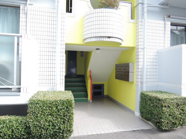 キムラハイツ1号館のエントランス