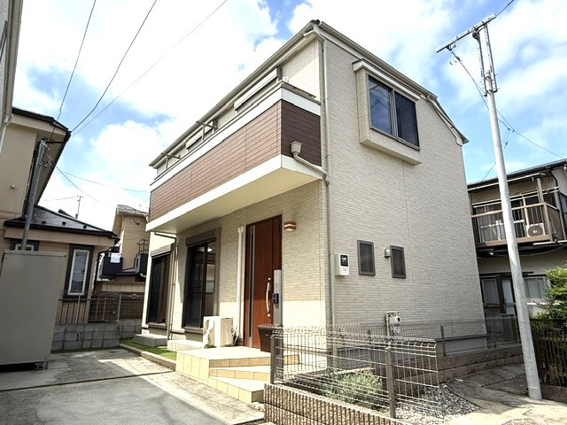 西東京市住吉町1丁目　中古一戸建　西武池袋線　ひばりヶ丘の外観|隣家との間隔が広いので、現地は写真以上に開放感があります。