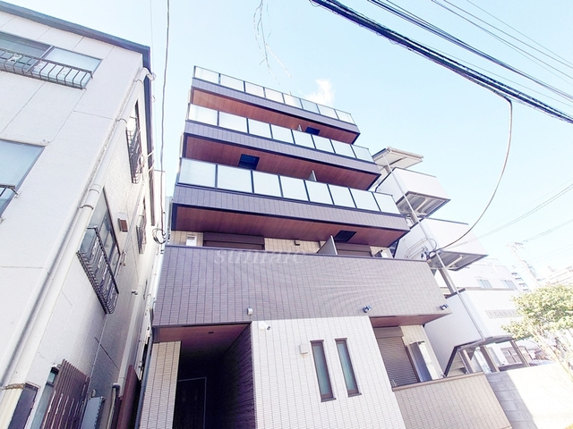 メゾンドシェリーの外観|5階建てです☆