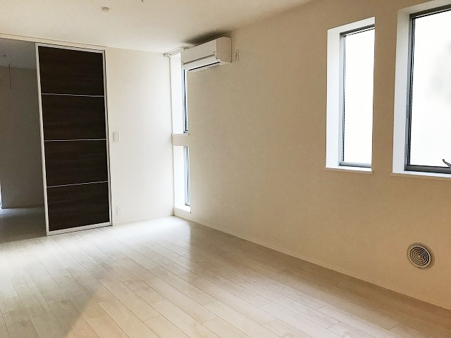 Hill Court 田園調布の居間・リビング