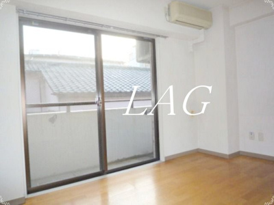 【居間・リビング】 | 三田ベルメゾン | 洋室のお部屋です。