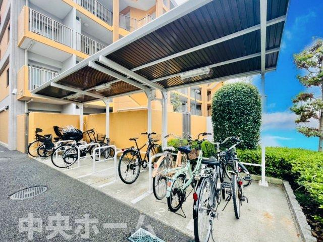 エンゼル柴又プロムテラスの駐輪場|【自転車置き場】最新の空き状況や費用などの詳細は担当スタッフまでお問い合わせください。