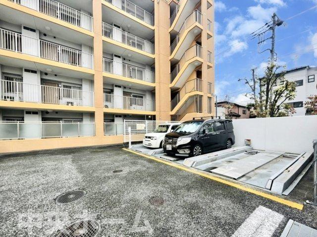 エンゼル柴又プロムテラスの駐車場|【敷地内駐車場】最新の空き状況や費用などの詳細は担当スタッフまでお問い合わせください。