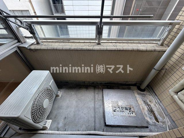 キャピトル靭本町のバルコニー