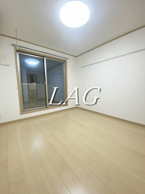 【居間・リビング】 | ＬＡＵＲＥＬ西船橋 | 洋室のお部屋です。