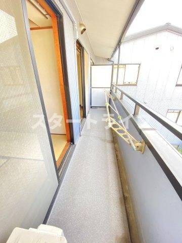 大阪市東淀川区淡路１丁目のアパートのバルコニー|参考写真