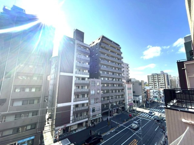 藤和シティホームズ根津の展望|藤和シティホームズ根津：南西向き角部屋につき陽当り・通風良好！