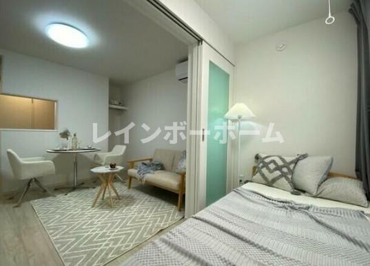 ＫＬＥＩＳ六実　特典：仲介手数料が半額です!!の内装|明るい室内です