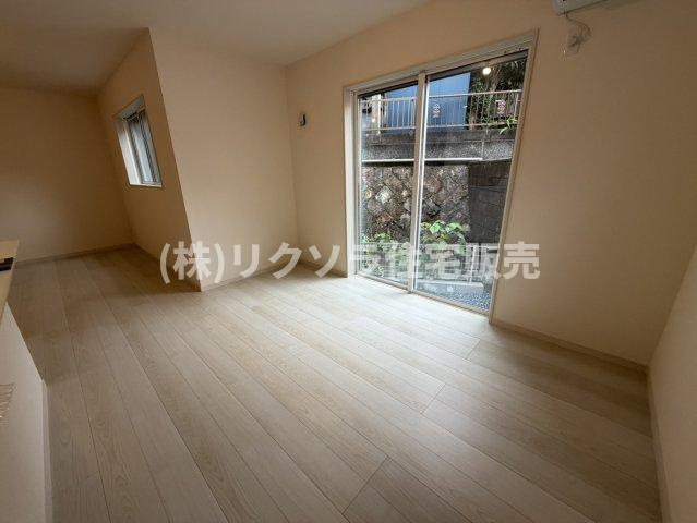 東香里元町　新築一戸建てのキッチン|対面キッチン
■物件内覧・資金計画相談・住宅ローン相談、リフォーム相談、お問合せ受付中■
※当日・翌日のご内覧、ご相談はお電話でのお問合せがスムーズです！