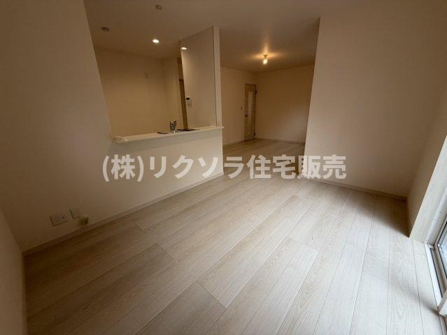 東香里元町　新築一戸建ての独立洗面台|シャワー付き洗面化粧台
■物件内覧・資金計画相談・住宅ローン相談、リフォーム相談、お問合せ受付中■
※当日・翌日のご内覧、ご相談はお電話でのお問合せがスムーズです！
