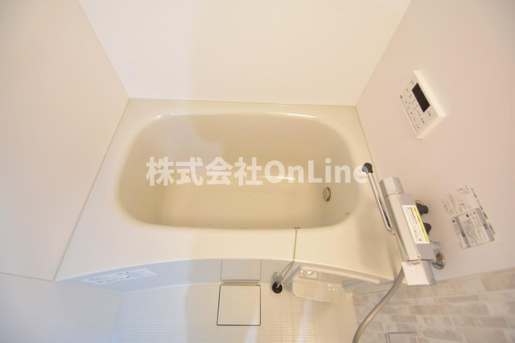 ロイヤルハイツ俊徳道の浴室
