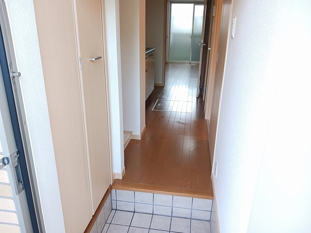 ハイツ東大手の内装