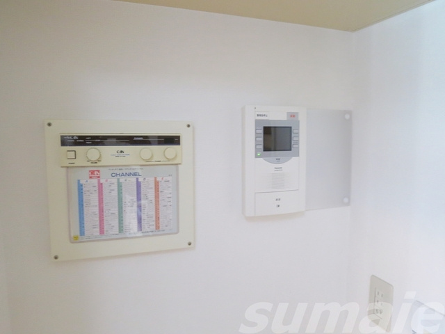 マンション白陽のセキュリティ|モニター付きインターホンです