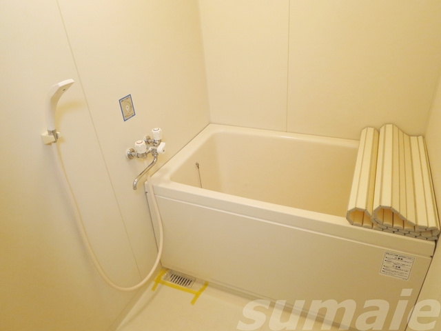 マンション白陽の浴室|浴室です