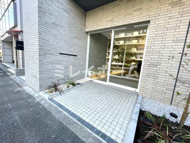 オープンブルーム品川南大井のエントランス