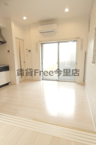 【居間・リビング】 | ハーモニーテラス森ノ宮　仲介手数料無料