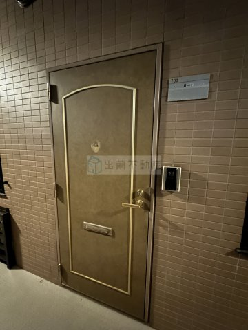 豊島区巣鴨５丁目の賃貸マンションの玄関