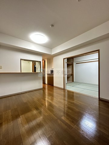 豊島区巣鴨５丁目の賃貸マンションの居間・リビング