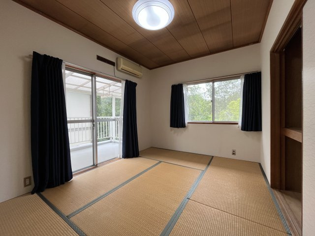 河内長野市緑ケ丘北町　中古戸建の洋室