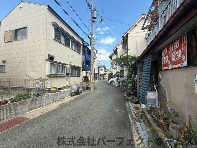 伊加賀栄町戸建の周辺