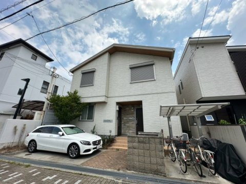 あやめハイツ東奈良の外観
