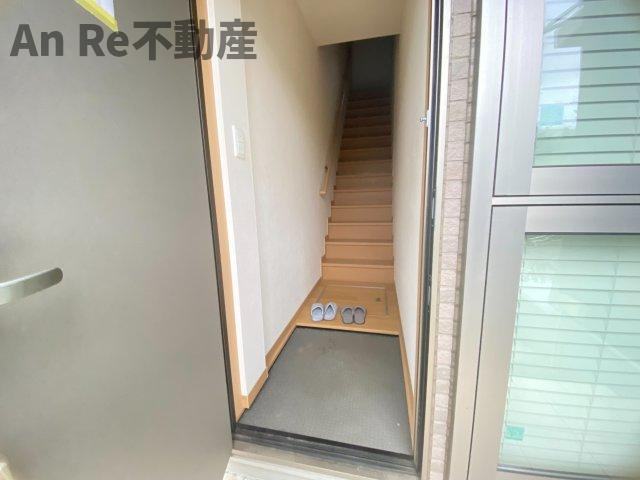 アクロスエリアの玄関