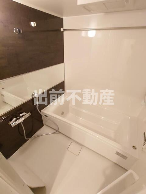 Aglaia 千石 Deuxの浴室