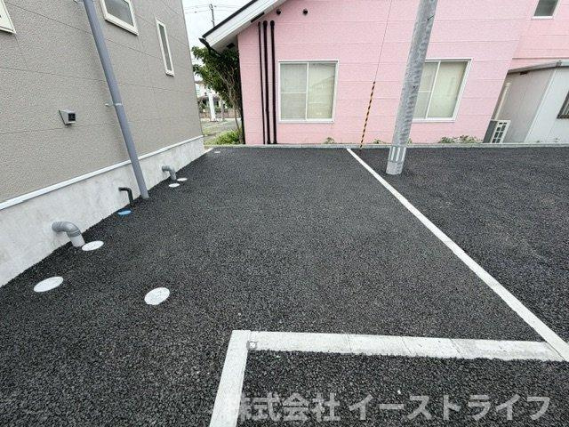 【新築戸建】いわき市中岡町第7の駐車場|3号棟のカースペースです。3台駐車可能です！