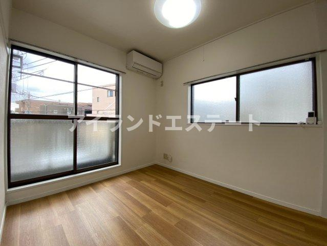 コーポオガワ　独立洗面台　角部屋　通風良好の内装