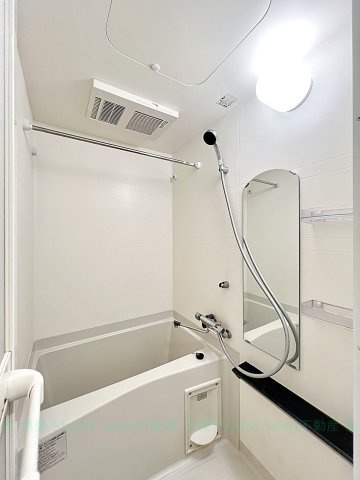 プレサンス大曽根駅前ファーストの浴室