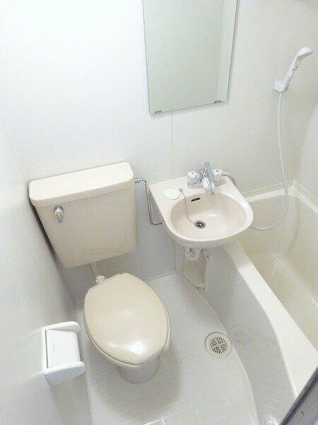 横浜市西区平沼１丁目の賃貸マンションの浴室