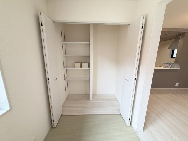 三郷市戸ケ崎　新築戸建　全1棟の収納|畳コーナーの収納です