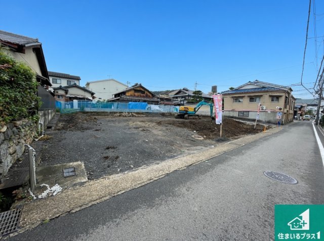 京都市山科区川田西浦町　第1期　新築一戸建ての前面道路含む現地写真|周辺は落ち着いた街並みの住宅地！子育てがしやすい住環境です！まだ未完成ですが、現地でしかわからない事もございます。是非一度ご覧ください。

