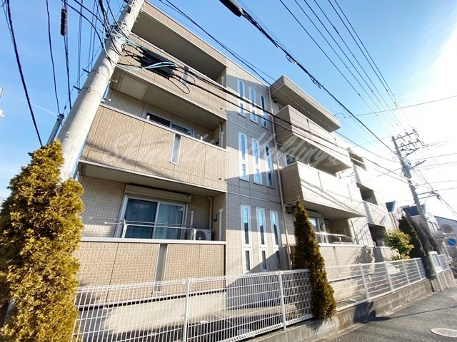 藤沢市白旗２丁目のアパート
