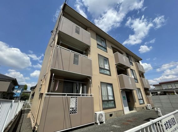 さいたま市中央区本町東２丁目のハイツ
