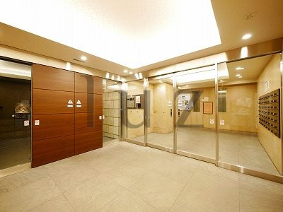 デュオステージ横濱赤門通りのエントランス