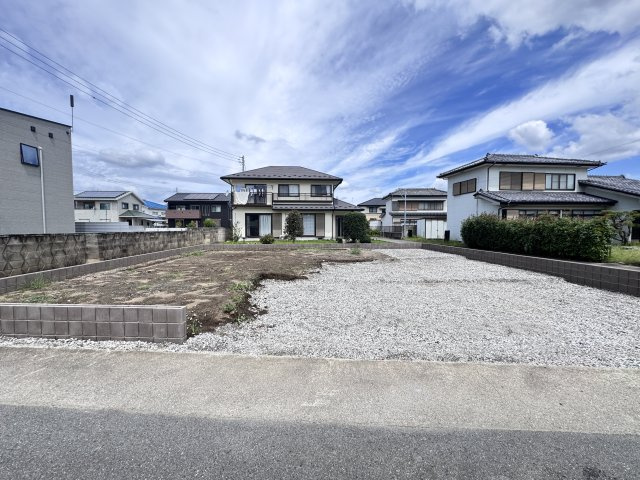 新築　高崎市八幡町第10　Livele Garden.S　１号棟の駐車場|現地写真　駐車スペースは並列3台+1台分可能です！
