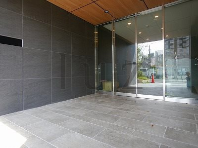 シティラックスヨコハマのエントランス