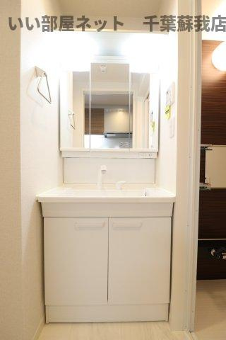 NレジデンスⅡの洗面所|朝の準備に活躍する、洗髪洗面化粧台！
