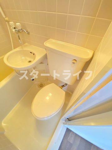 大阪市東淀川区東中島５丁目の賃貸マンションのトイレ