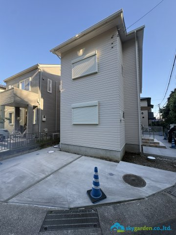 鎌倉市津西2丁目　新築戸建　全1棟の外観