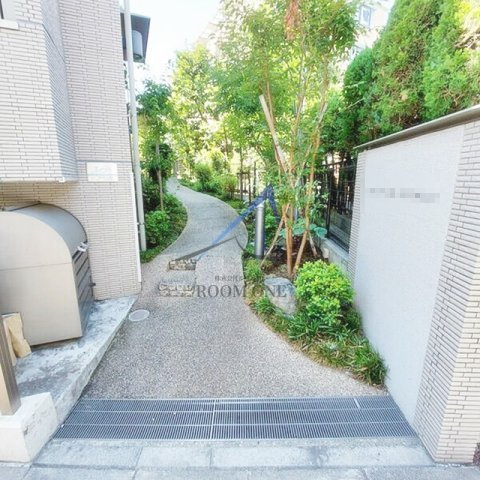クレストパーク豪徳寺