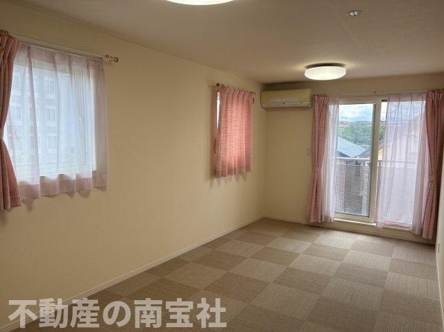 【寝室】 | 2F 主寝室（9.0帖）（CG加工により家具を消去しております）