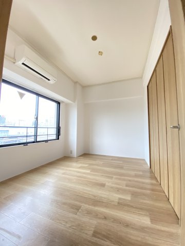 大阪市淀川区宮原１丁目の賃貸マンションの寝室