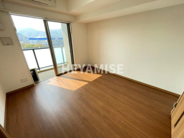 Apartment Grus Okamachiの居間・リビング|※同物件同室タイプの写真でございます※現況を優先します※