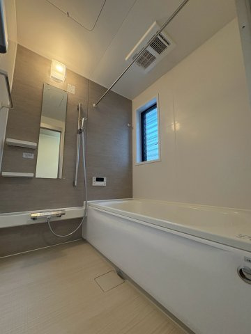 垂水区神和台3丁目　中古戸建ての浴室|ユニットバスも新調されて気持ちが良いですね！