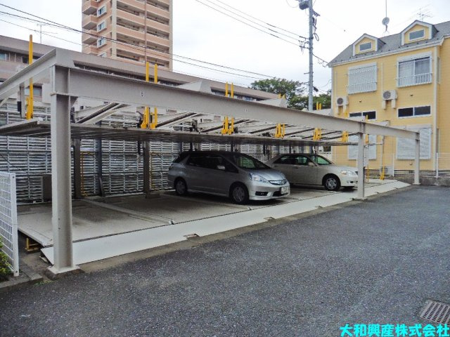 コンフォートソシアKの駐車場